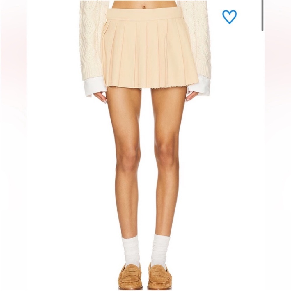 superdown Beige Pleated Mini Skirt XS NWOT